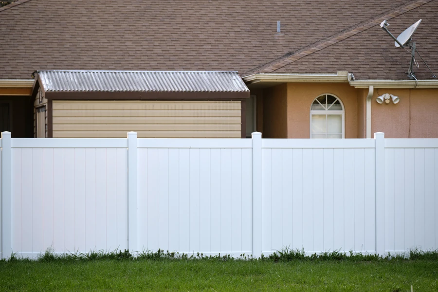 When To Consider Professional Vinyl Fence Repair Services in Monroe, NC When To Consider Professional Vinyl Fence Repair Services in Monroe, NC